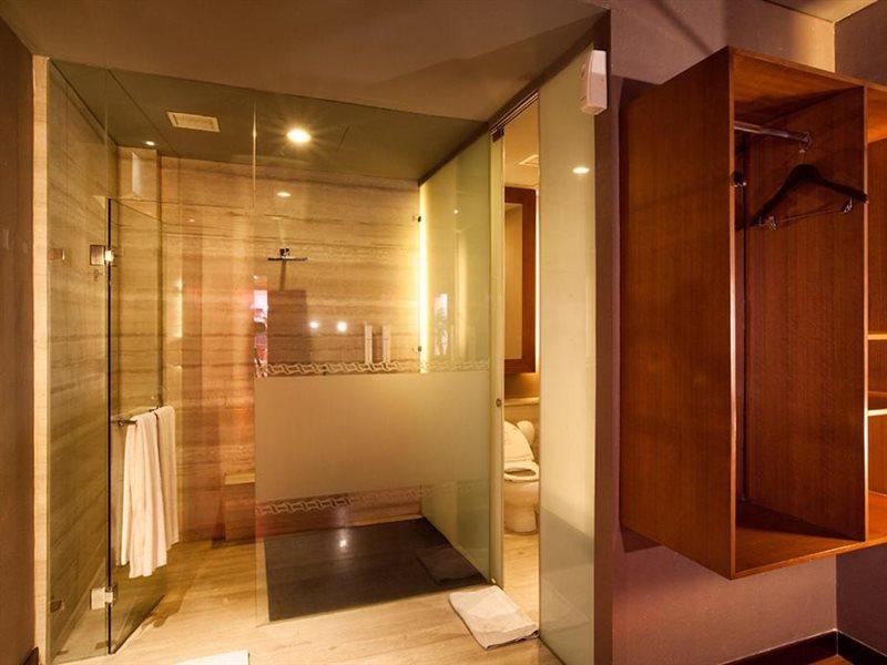 108 Hotel By Him Dżakarta Zewnętrze zdjęcie