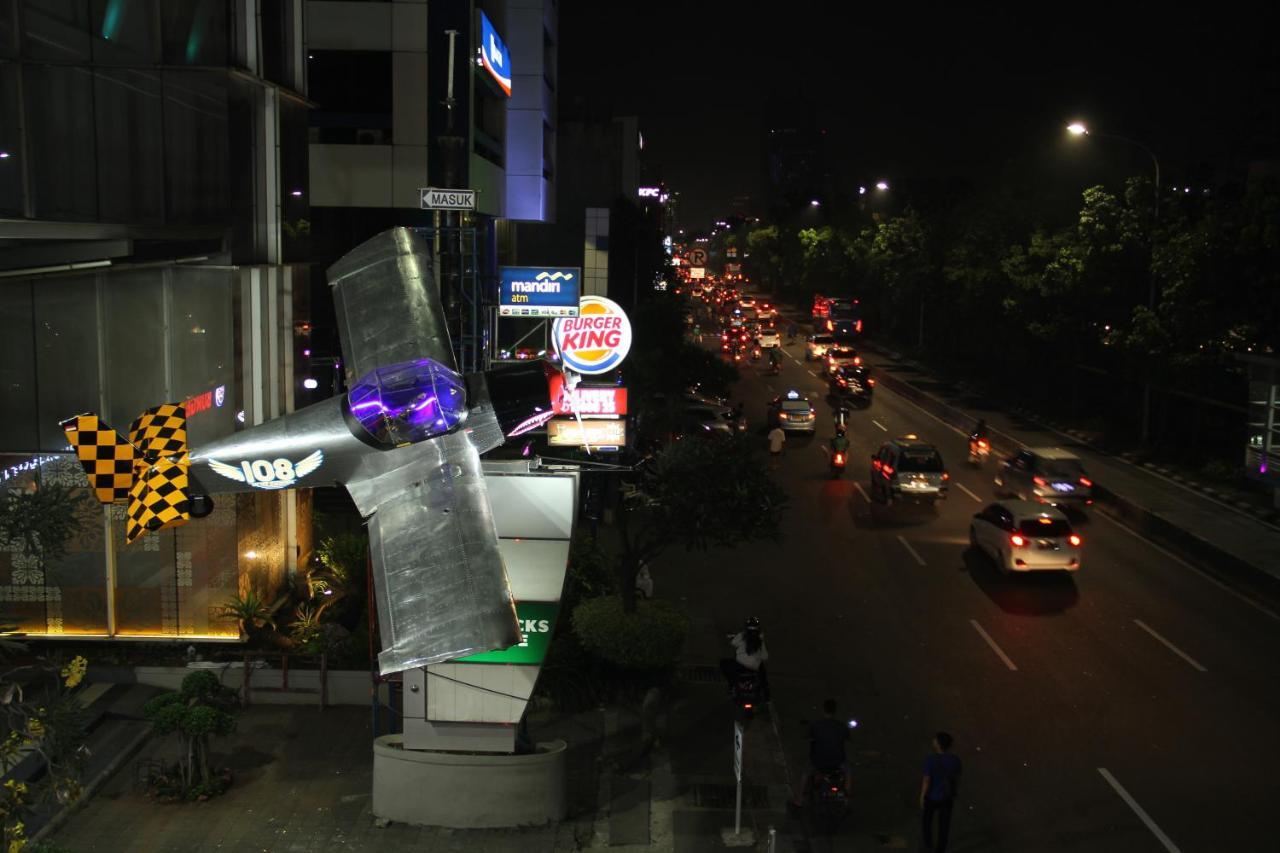 108 Hotel By Him Dżakarta Zewnętrze zdjęcie